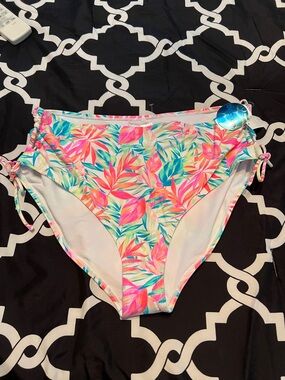 Decree Floral Swim Bottoms